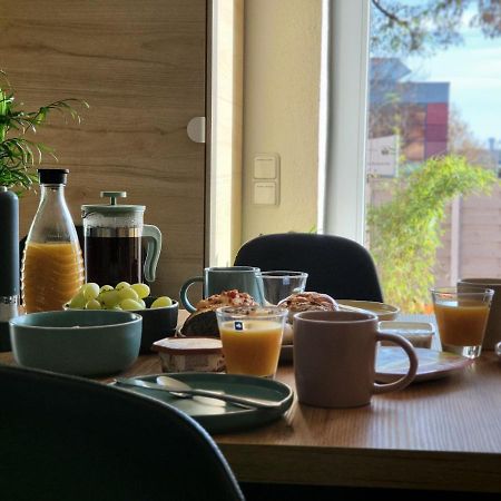 Modernes Behagliches Haus Mit Kamin, Terrasse Und Garten Magdeburgo Esterno foto