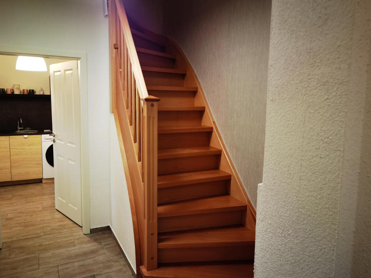 Modernes Behagliches Haus Mit Kamin, Terrasse Und Garten Magdeburgo Esterno foto