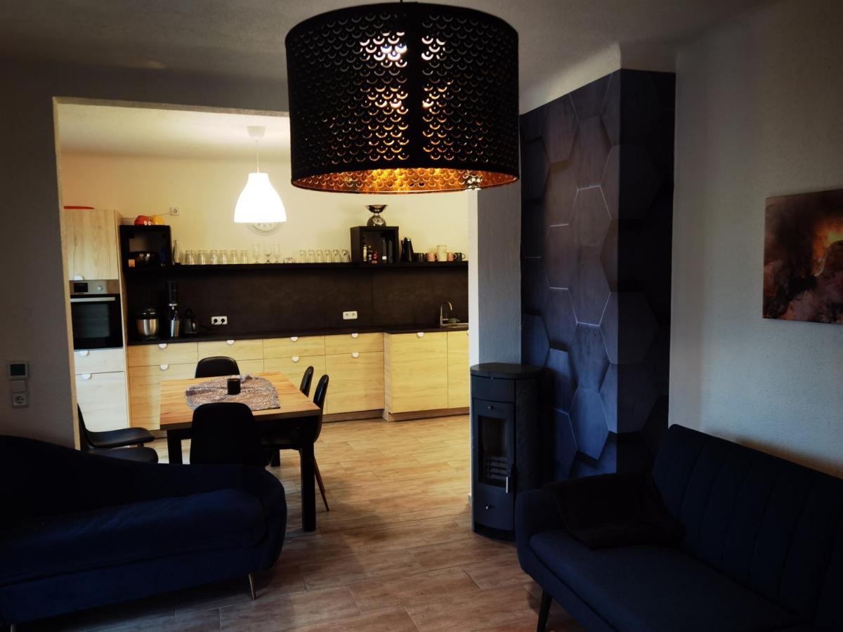 Modernes Behagliches Haus Mit Kamin, Terrasse Und Garten Magdeburgo Esterno foto
