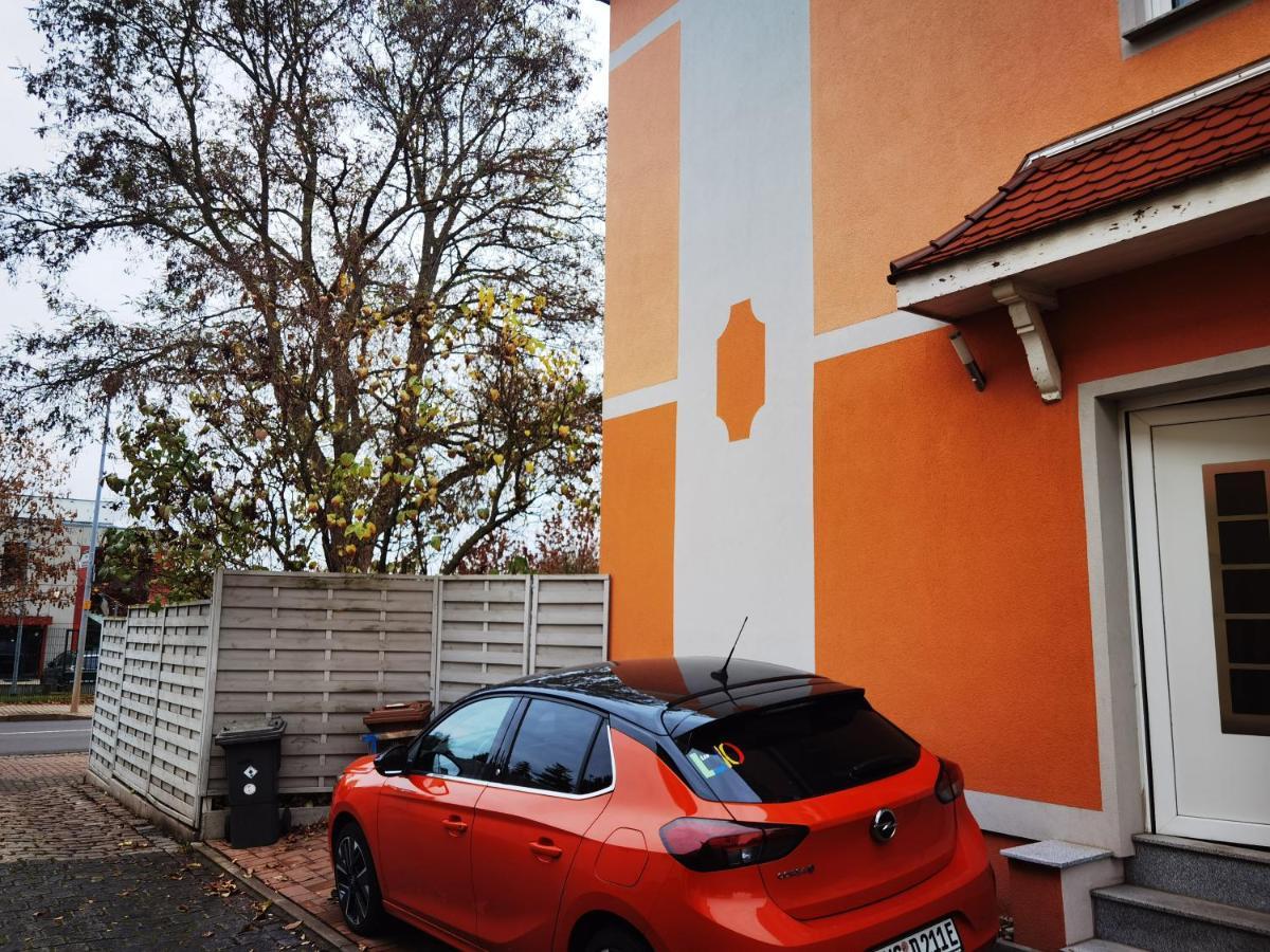 Modernes Behagliches Haus Mit Kamin, Terrasse Und Garten Magdeburgo Esterno foto